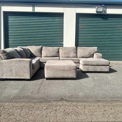 Gray-3 Piece sectional couch+ ottoman