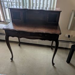 Hammary Desk , Vintage 