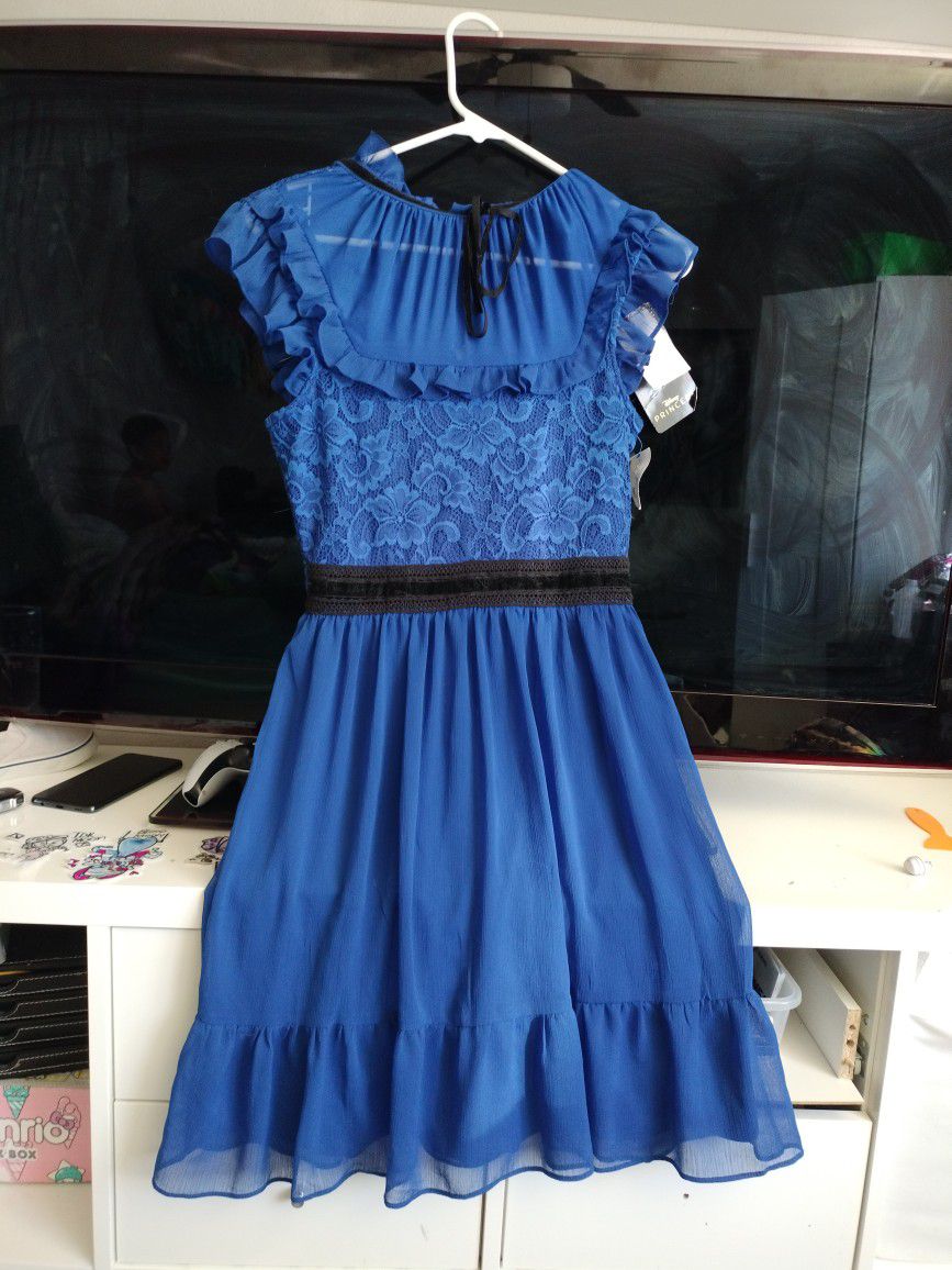 Disney Snow White Dress Size M