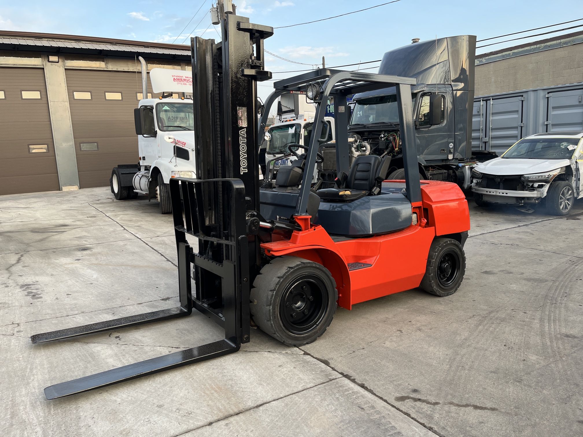 2006 Toyota Forklift, 8000 lbs, 2 Stage