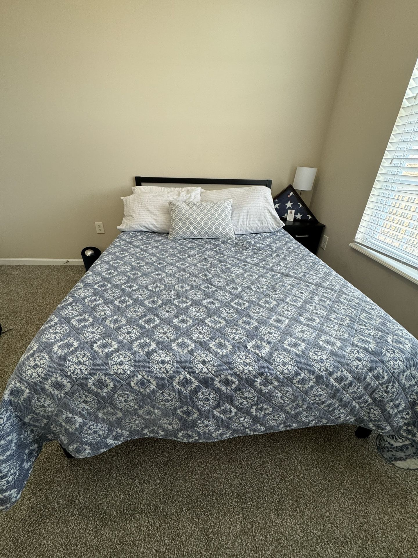 Full Size Mattress And Frame (2 In 1)