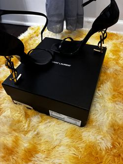 Womans YSL Heels