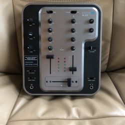 Stanton Model M.212 DJ 2 Channel Mixer