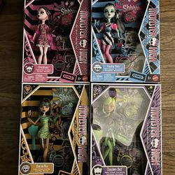 New MonsterHigh Dawn of the Dance Draculaura, Frankie Stein, Cleo De Nile, and Clawdeen Wolf 