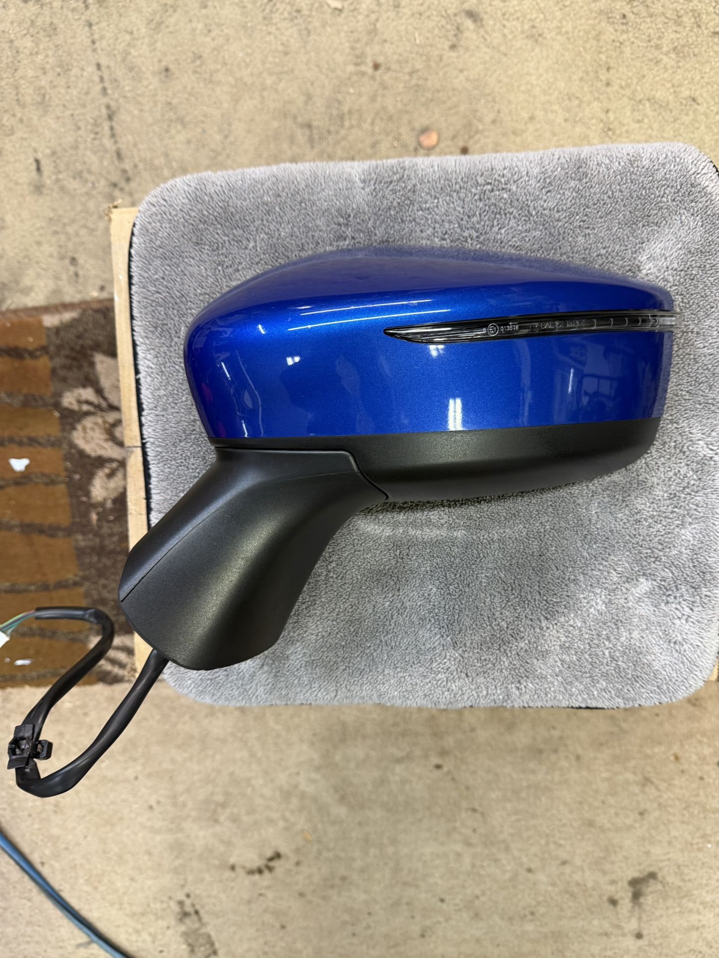 2015-2019 Nissan versa note driver mirror