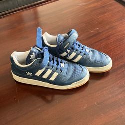 Men’s Indigo Blue & White leather sneakers 10.5