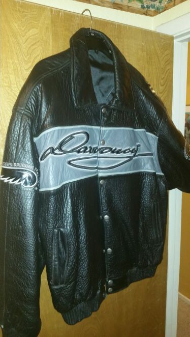Davoucci leather jacket size 3Xl asking $200