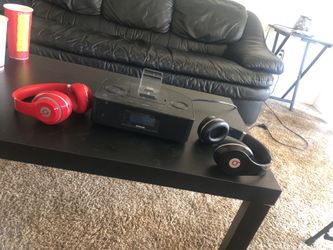2 pair of beats