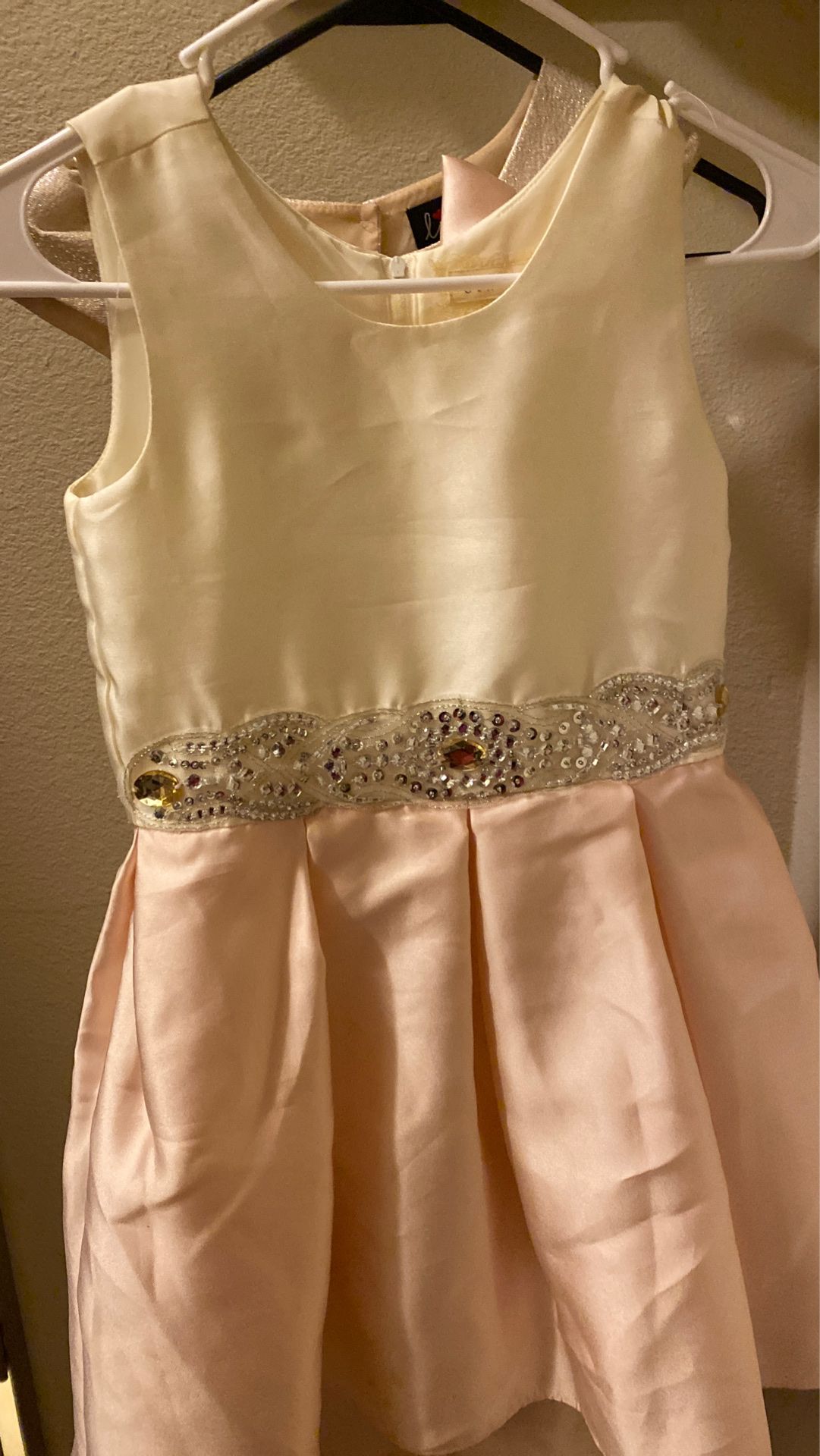 New Girls dress size 8 pink and cream