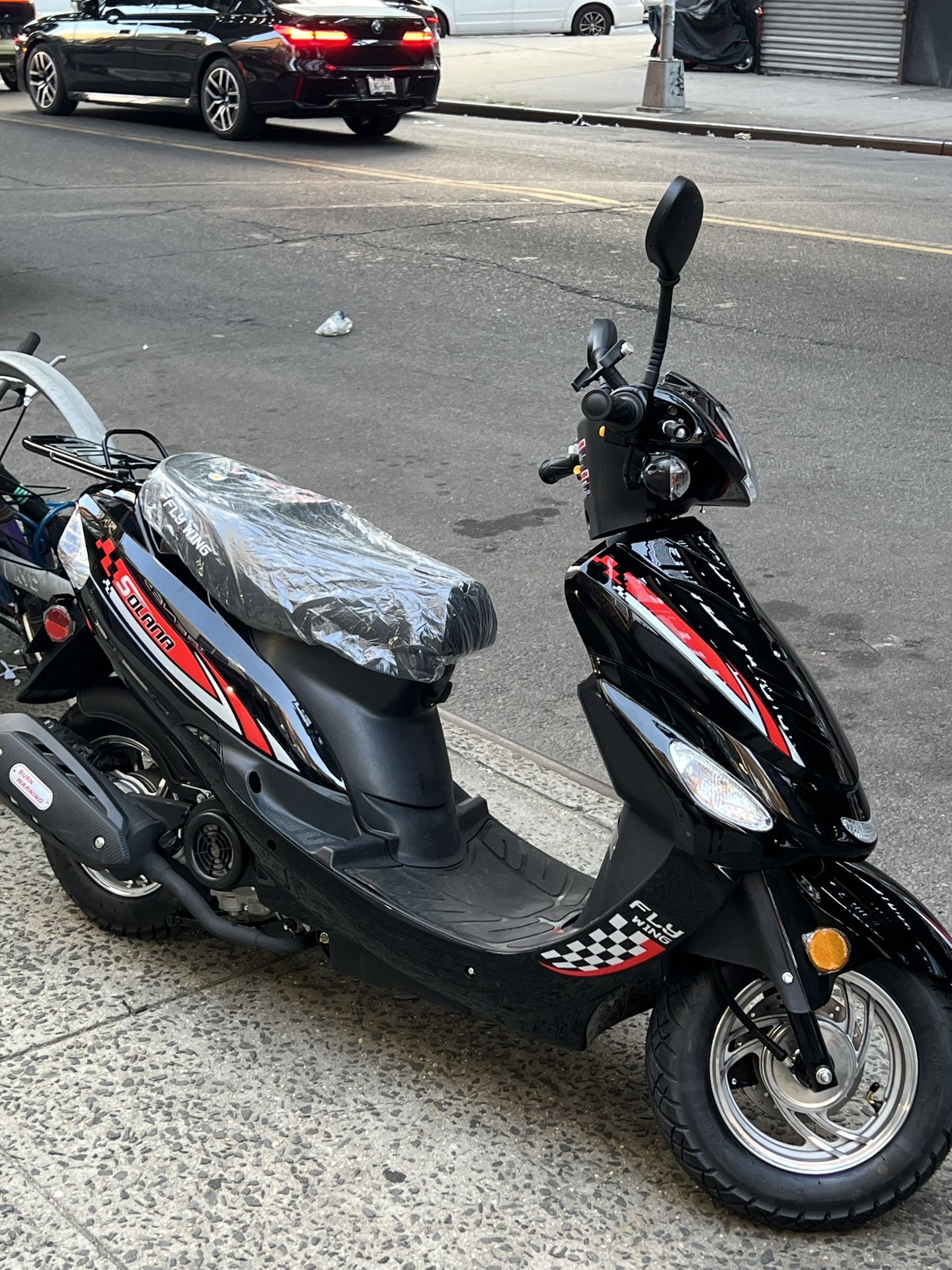 Solana Fly Wing Gas Bike