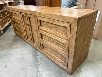 THOMASVILLE Vintage Natural Finish Wooden 9 Drawer Dresser