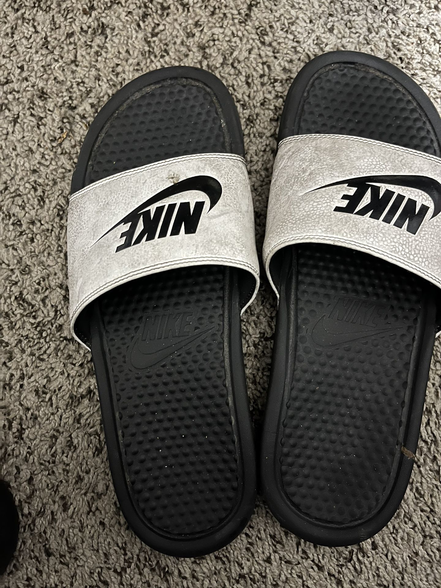 Nike Slides 