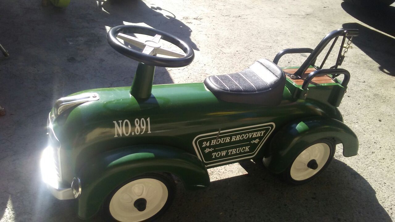 24 hour recovery tow truck classic cruiser