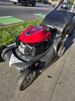 Honda Power Equipment  

Previous
Next
HRX217K3VKA
HRX217VKA
HRX217K6VKA
21" Lawn Mower, Self Propel

Variable speed Select Drive®
Easy starting Honda