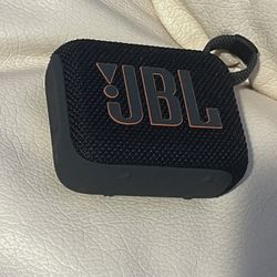 JBL go 4