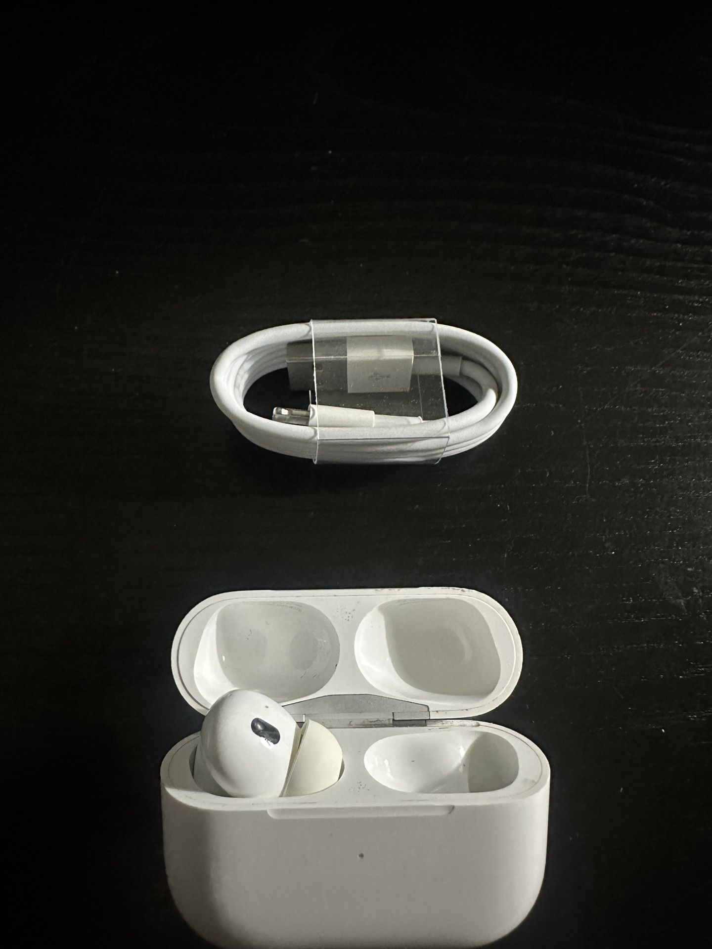 Air Pod Pro (One Earphones)