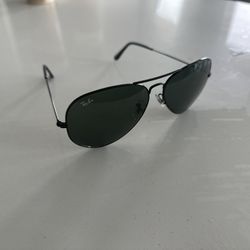 Ray Ban Black Aviator Sunglasses