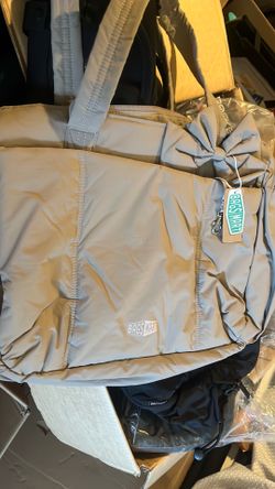 BAGAMSRT Crush Bow Tote Bag for Women, Large Work Tote with 40oz Tumbler, Puffer Travel Tote Bag for Work, Yoga, Gym