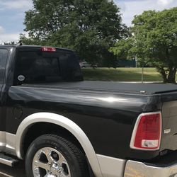 TRUXEDO LO PRO SOFT ROLL-UP TONNEAU COVER