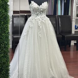 Detailed White Floral Wedding Dress