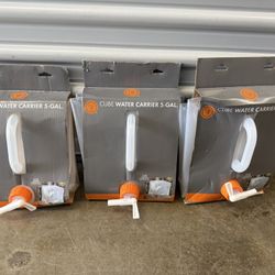 Cube Water Carrier 