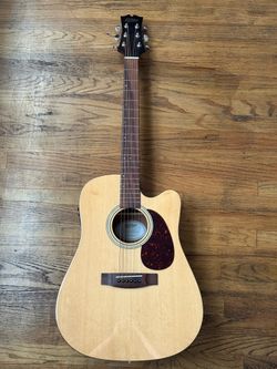 Mitchell T311CE/N Acoustic-Electric Guitar — Like New Condition