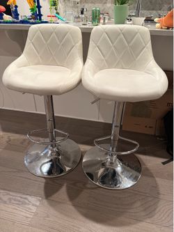 Set of 2 Adjustable White Bar Stools – Swivel Kitchen Island Chairs