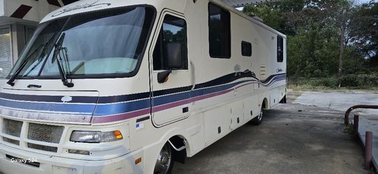 1995 FLEETWOOD SOUTHWIND MOTORHOME 