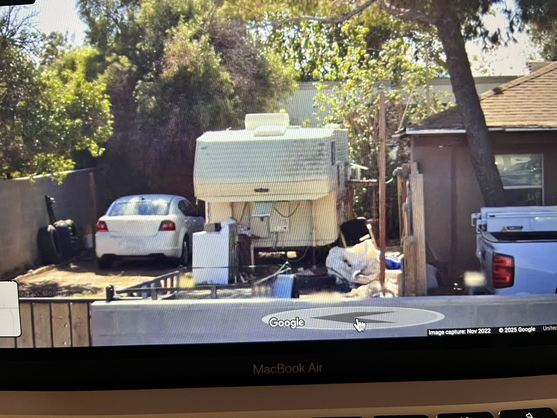 R/V 5th Wheel, Need Work, Title Available Take For Free.