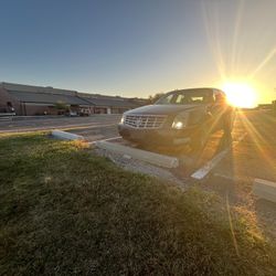 Clean Title 2008 Cadillac Dts Trade Or 2500