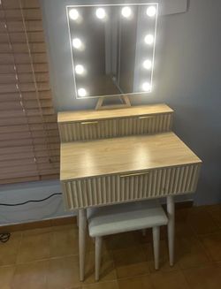 Make-up vanity brown with LED chair and outlets [NEW]