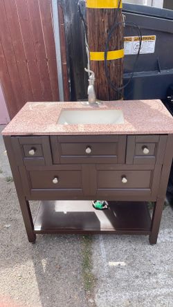 Bathroom vanity