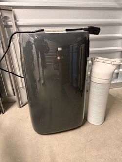 LG Portable Air Conditioner with Exhaust Hose