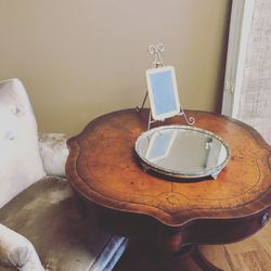 Drum table - antique