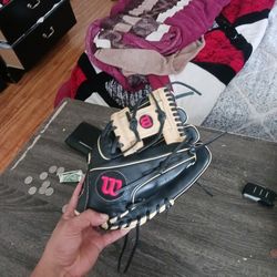 Baseball glove