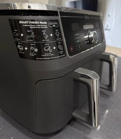 Ninja air fryer used, but in great condition. Looks like new, barely used, and works perfectly.
