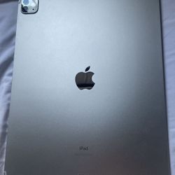 iPad Pro 12.9 5th Gen W Case, Keyboard And Pencil