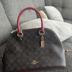 Coach Signature Dome Satchel Purse – Like New – $140
