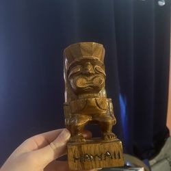 Hawaii Wooden Figure