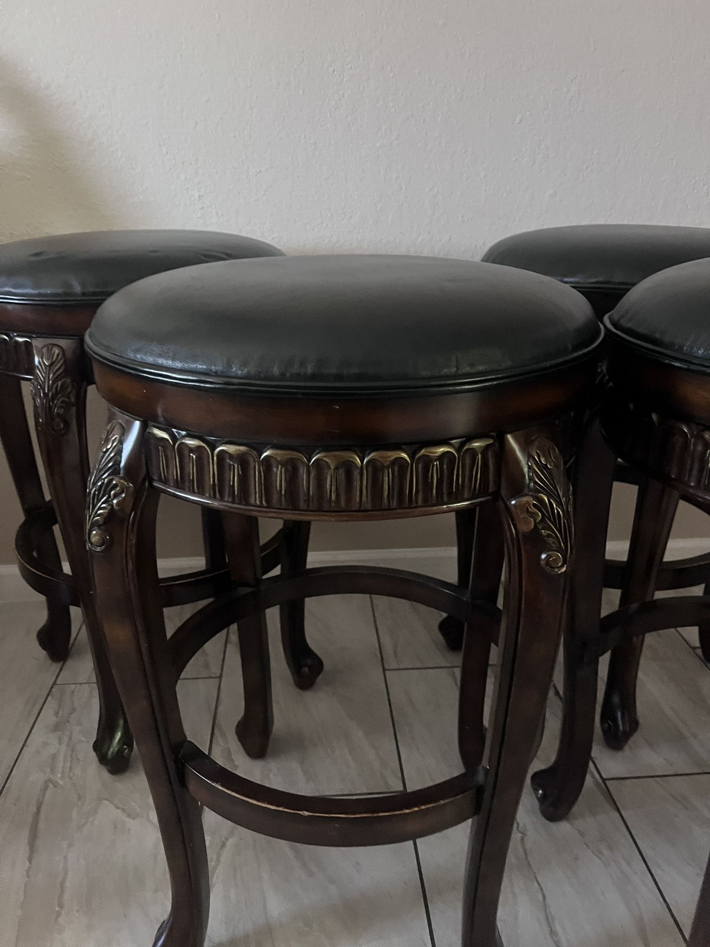 4 Bar Stools