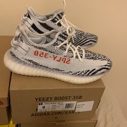 Yeeszy Boost 350 Zebras