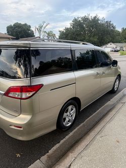 2011 Nissan Quest