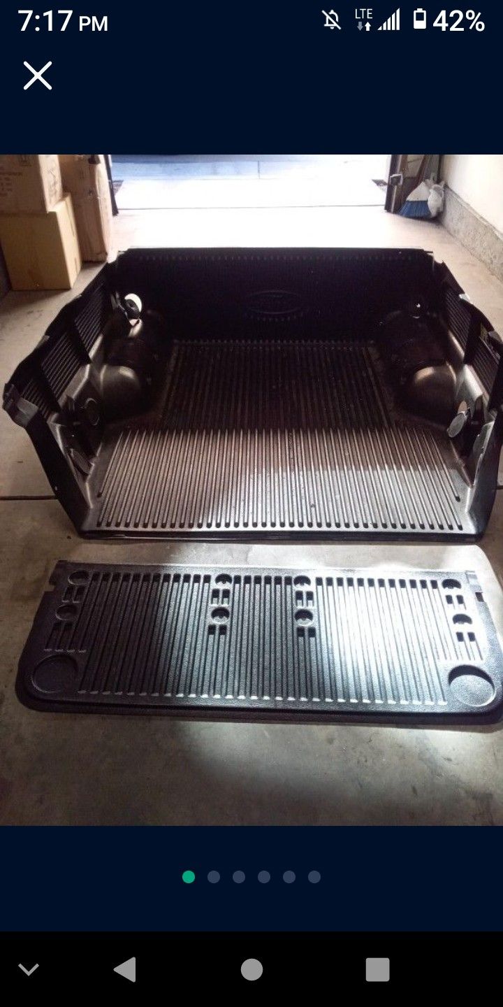 Brand New 2023 Ford Ranger Bed Liner.