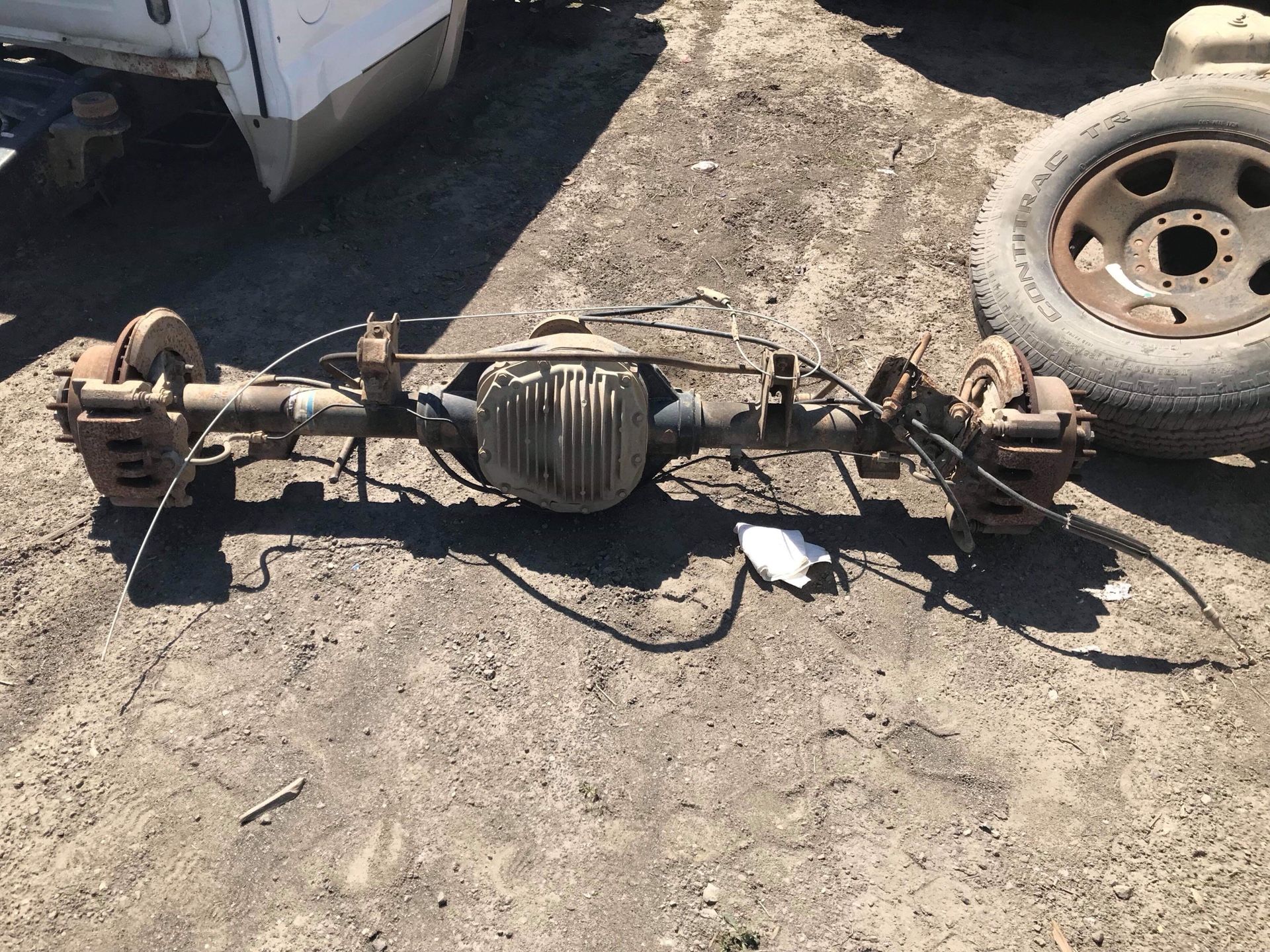 2008 super duty f350 axles (COMPLETE SET)