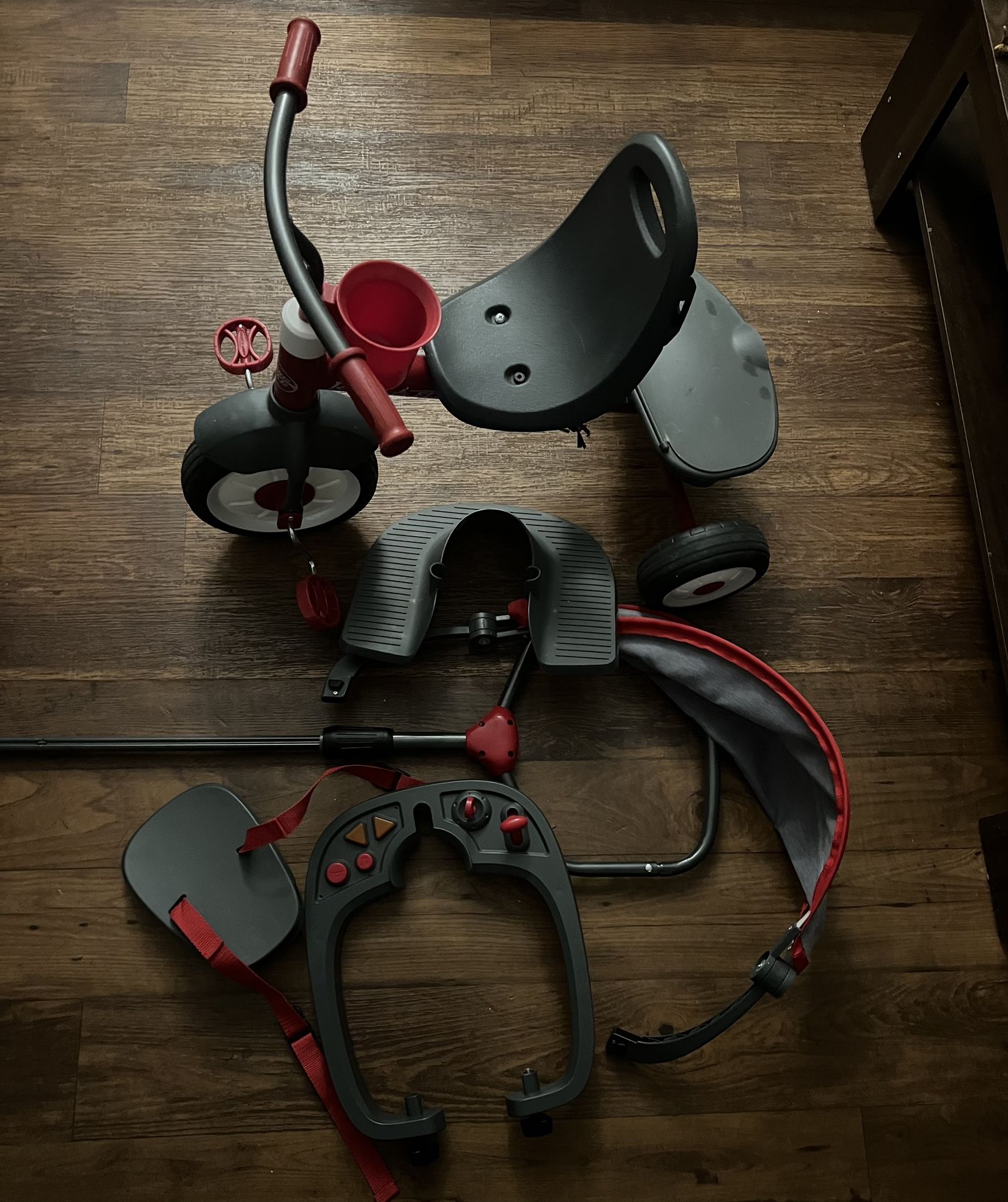 Radio Flyer 4-in-1 Stroll 'N Trike Push and Pedal Tricycle