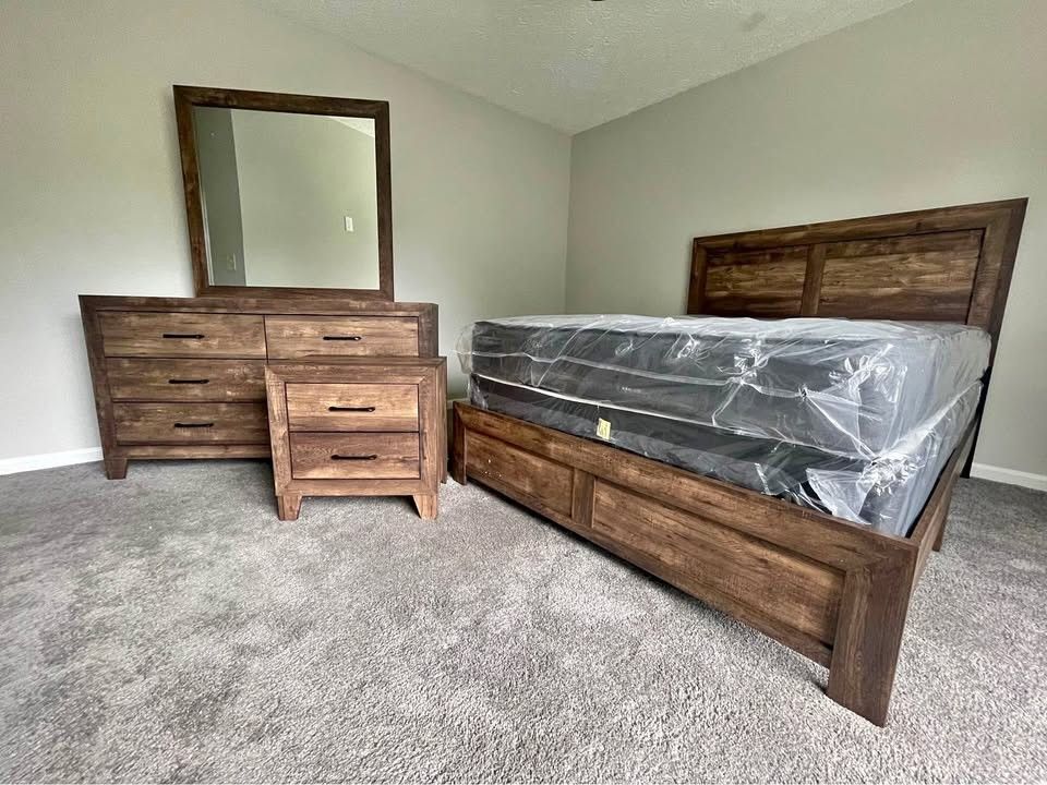 BRAND NEW RUSTIC BEDROOM SET !! QUEEN SET $675! KING SET $755!!!