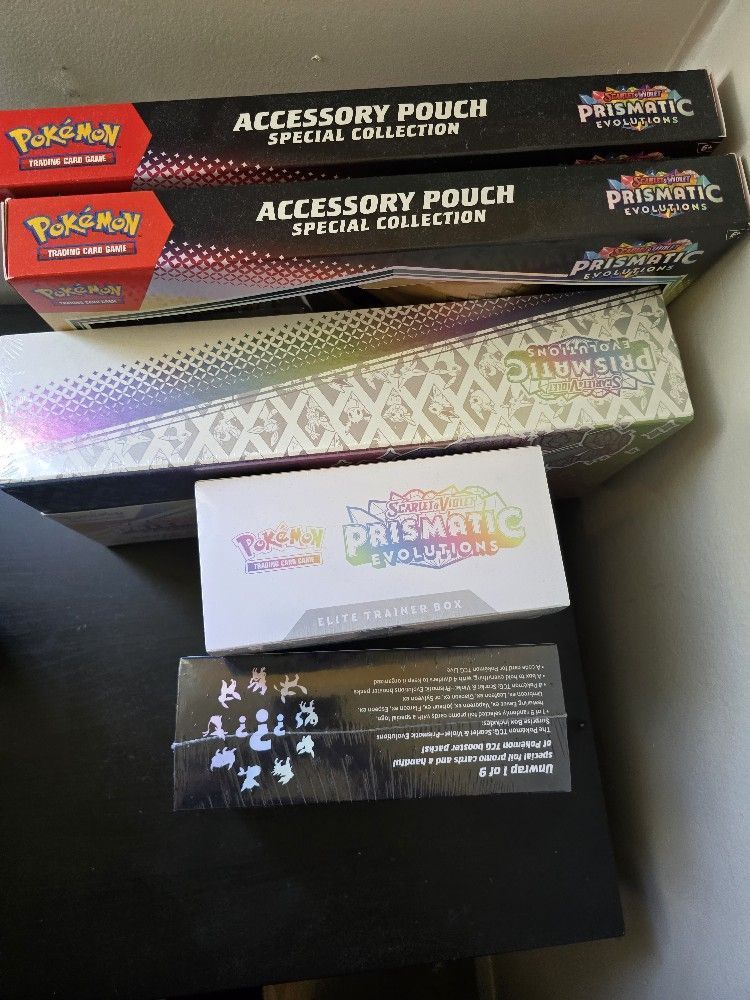Pokemon Prismatic Evolutions