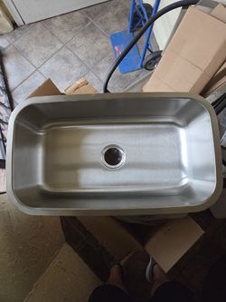 Stainless steel sink