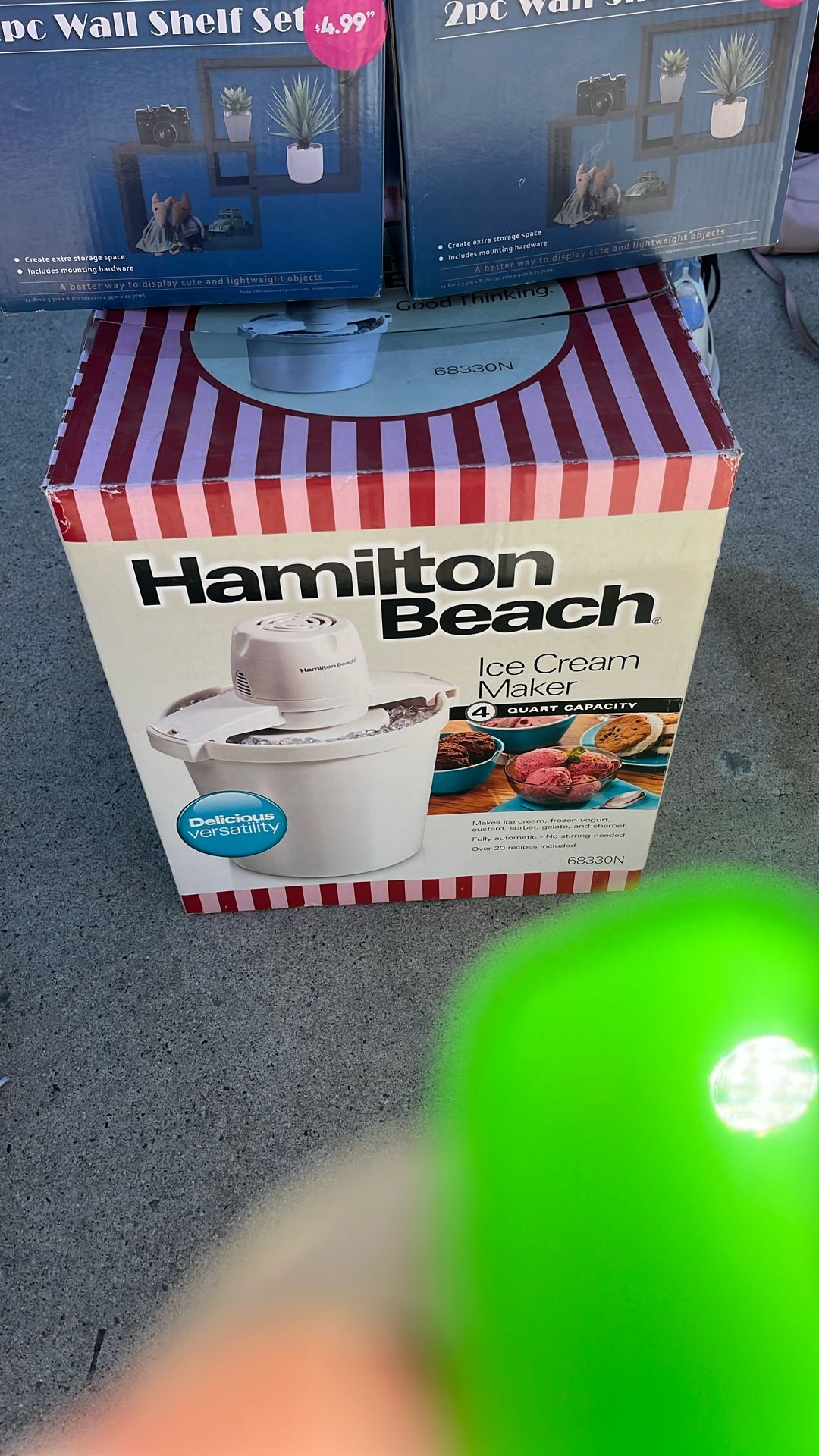 Ice cream maker