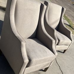 Elegant Nailhead Chairs – Perfect for Living Room or Office